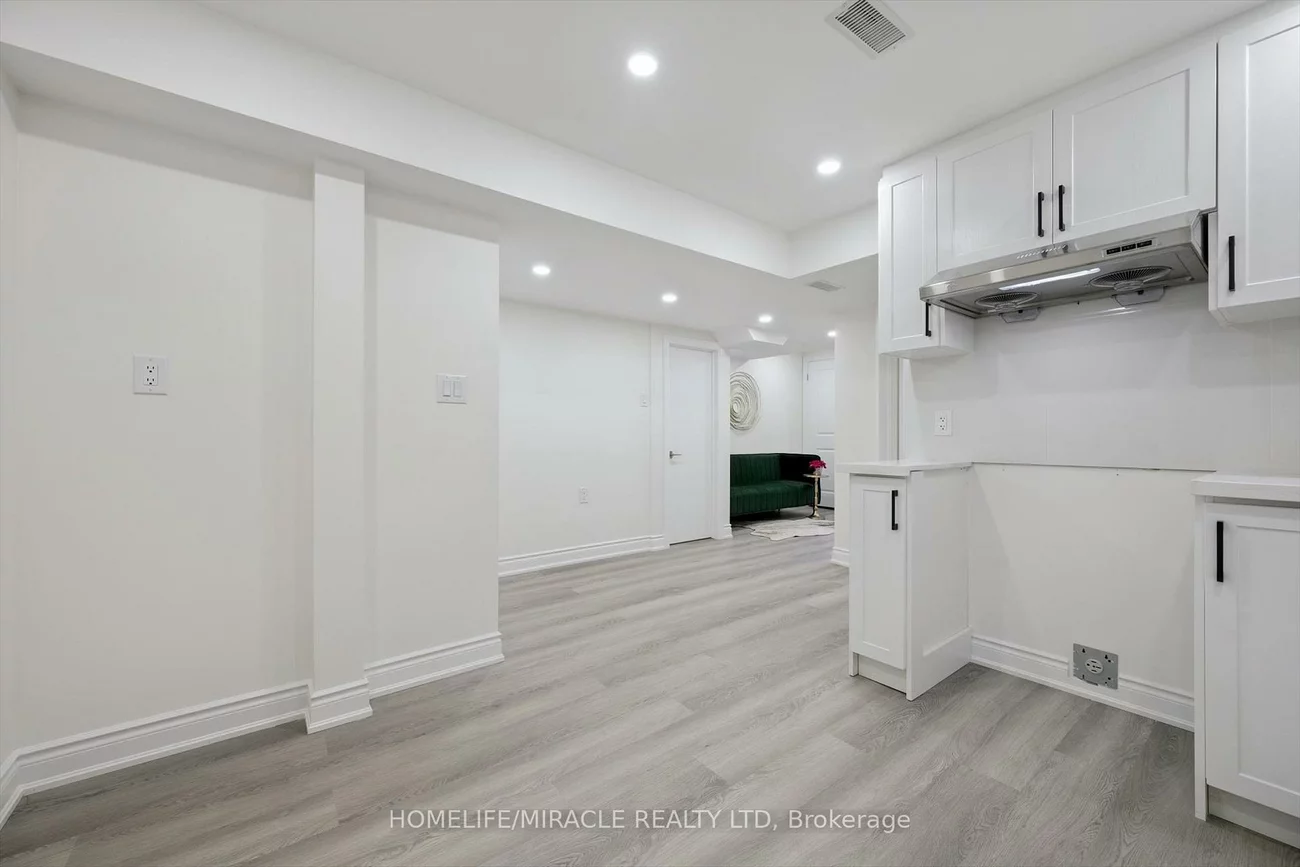 7562, Black Walnut, Lisgar, Mississauga