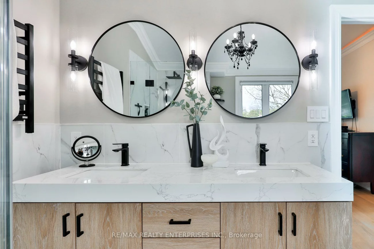 1215, Indian, Lorne Park, Mississauga