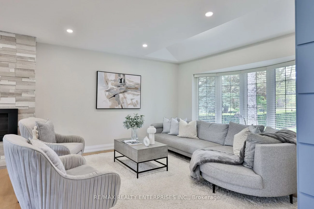 1215, Indian, Lorne Park, Mississauga