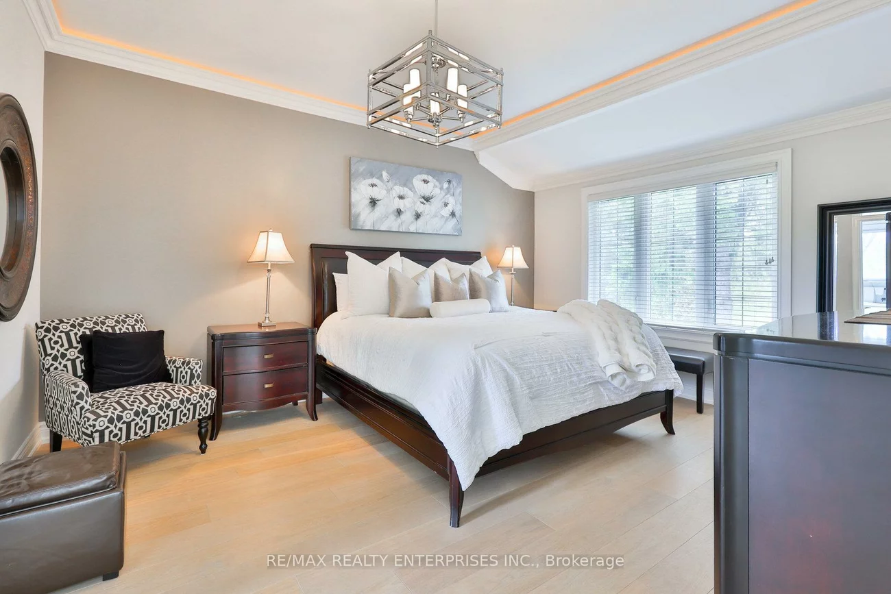 1215, Indian, Lorne Park, Mississauga