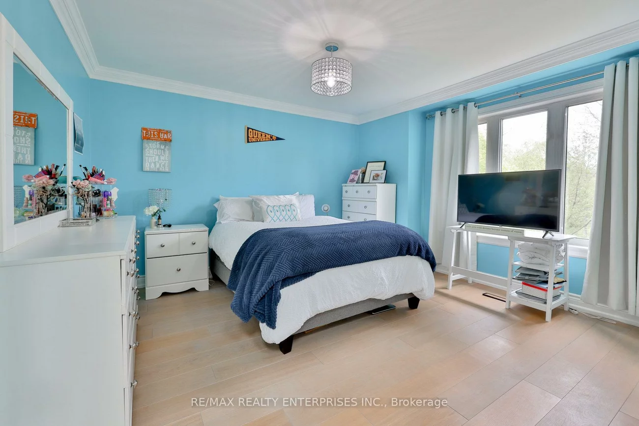 1215, Indian, Lorne Park, Mississauga