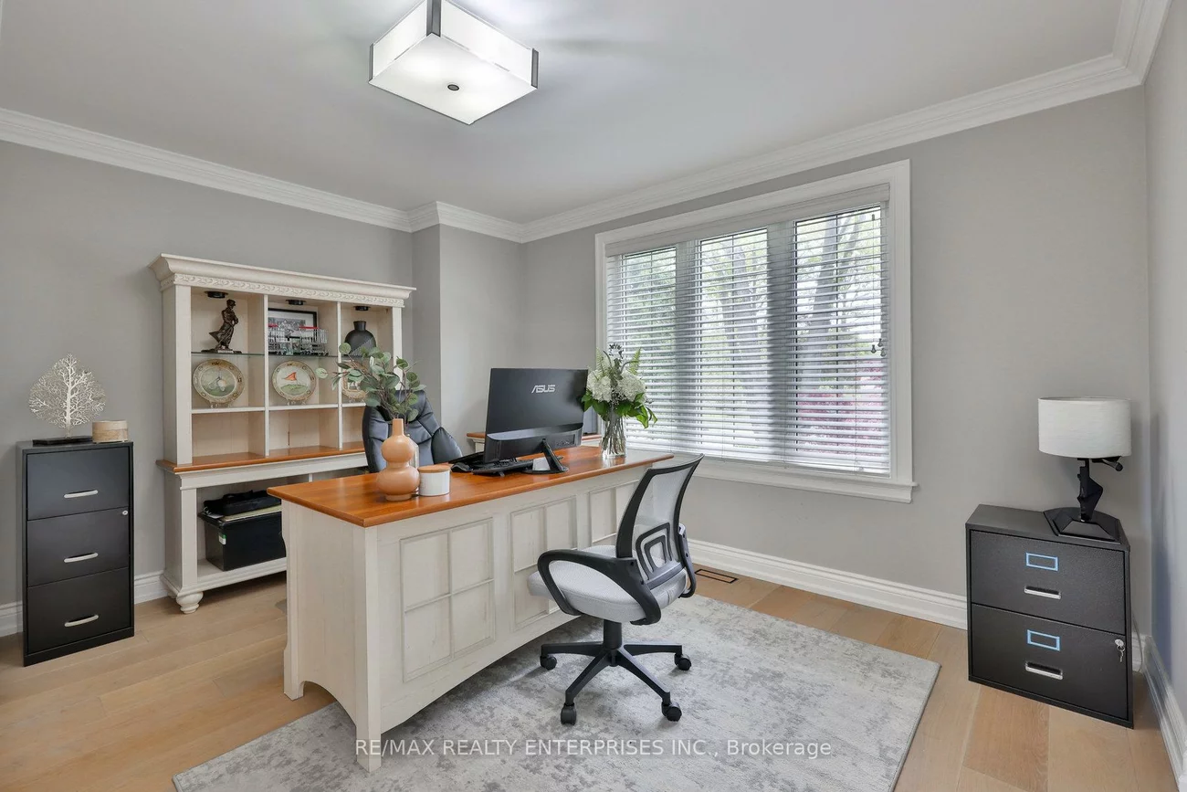 1215, Indian, Lorne Park, Mississauga