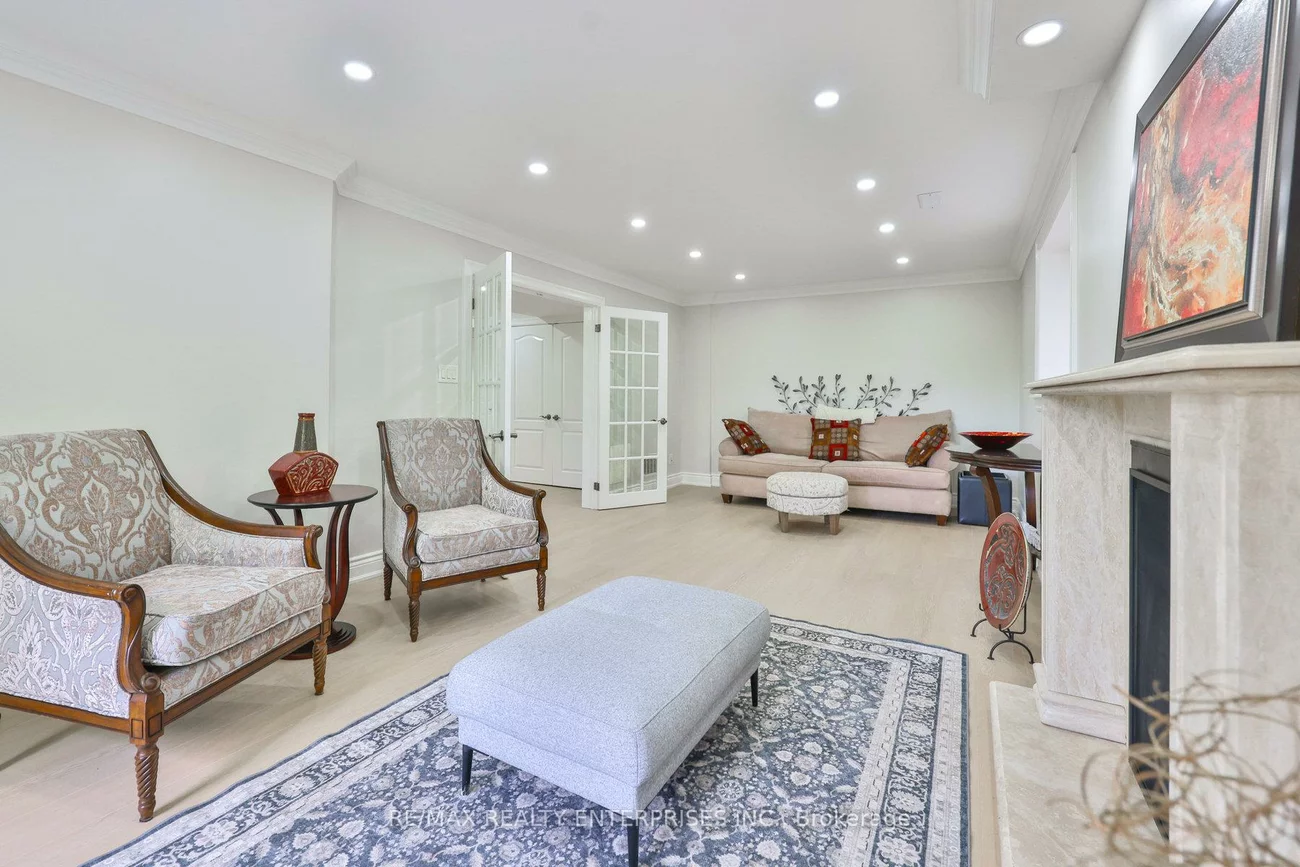 1215, Indian, Lorne Park, Mississauga