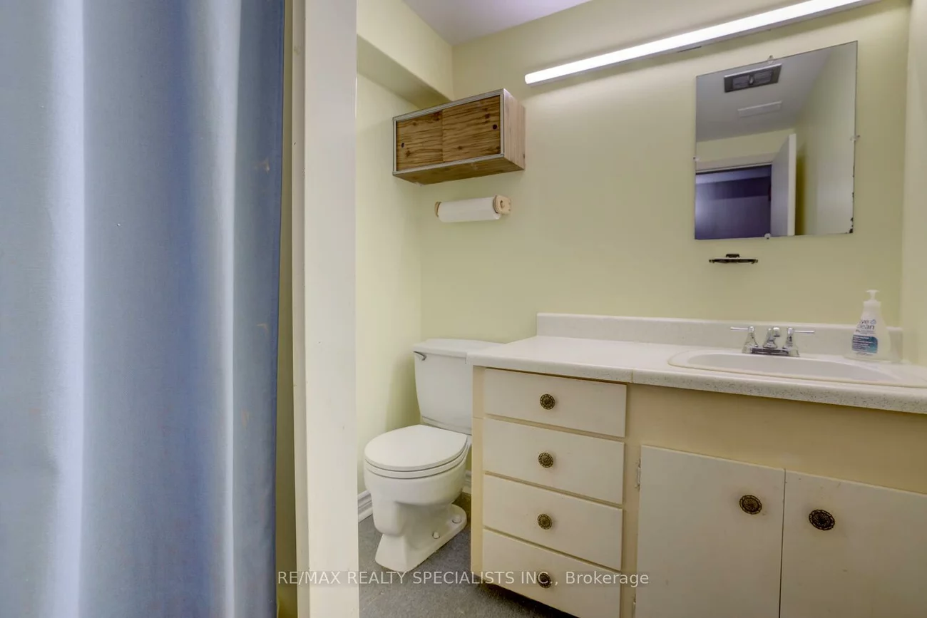 2497, Fifth, Sheridan, Mississauga