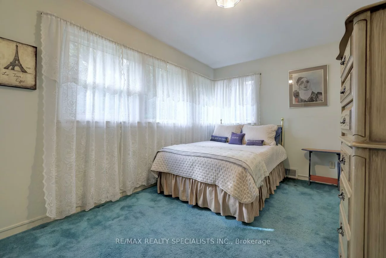 2497, Fifth, Sheridan, Mississauga