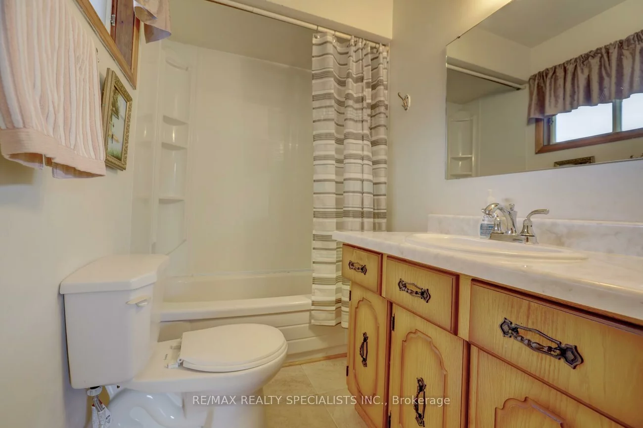 2497, Fifth, Sheridan, Mississauga