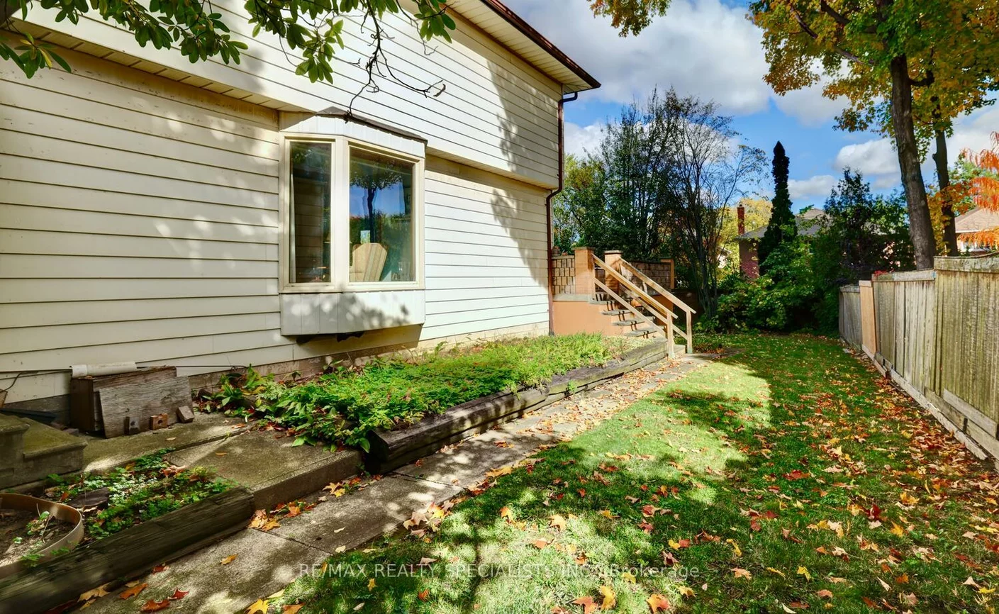 2497, Fifth, Sheridan, Mississauga