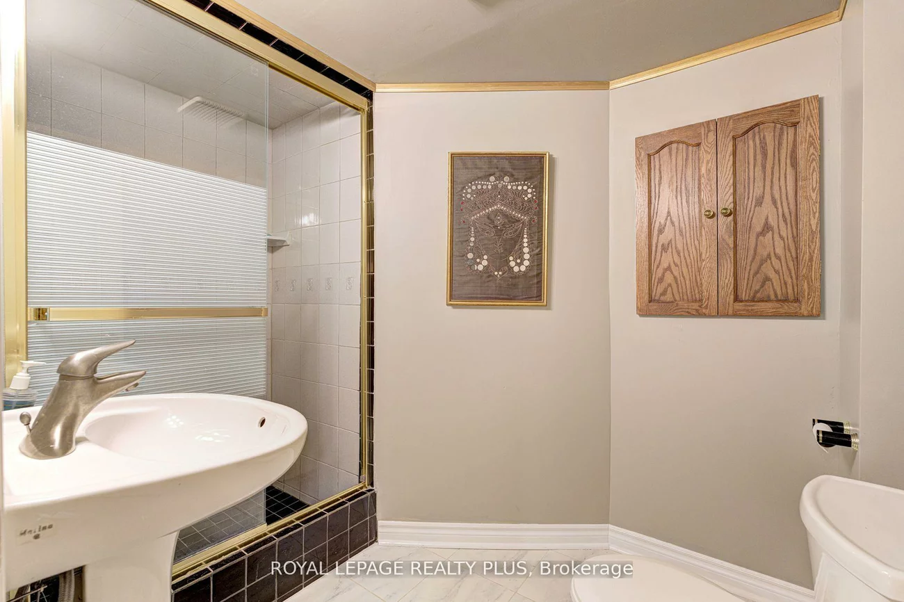 1760, Featherston, Erin Mills, Mississauga