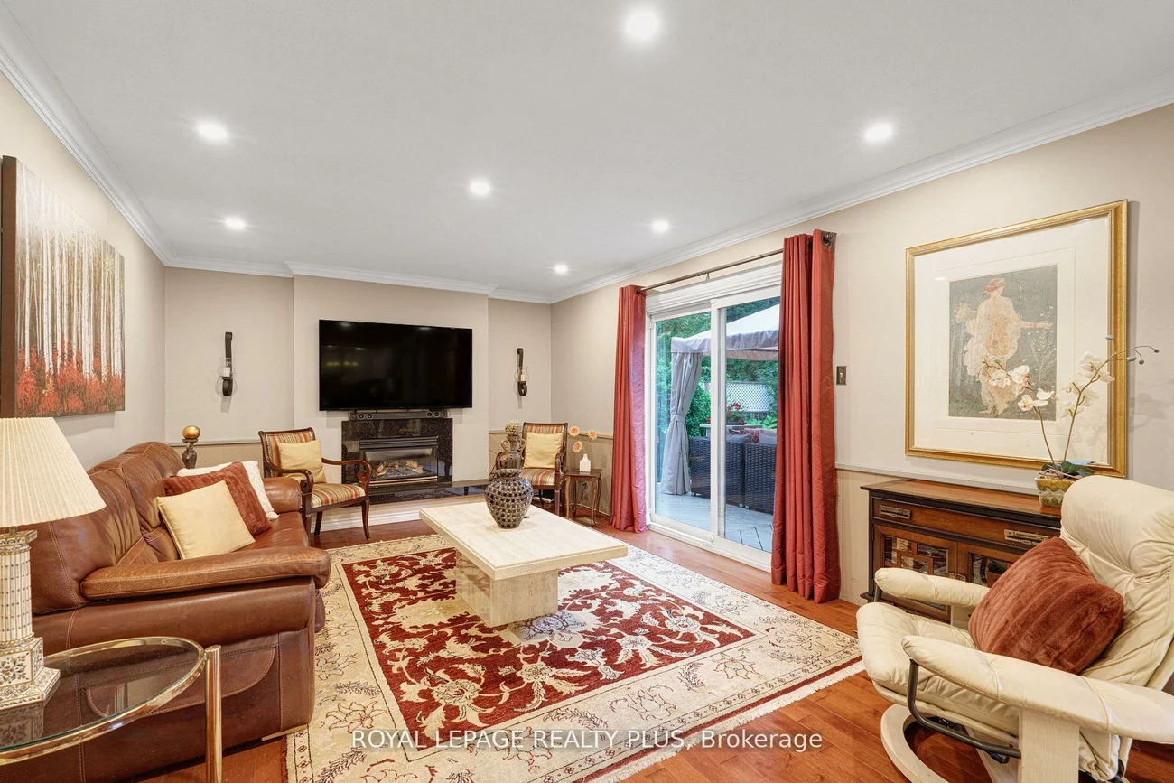 1760, Featherston, Erin Mills, Mississauga