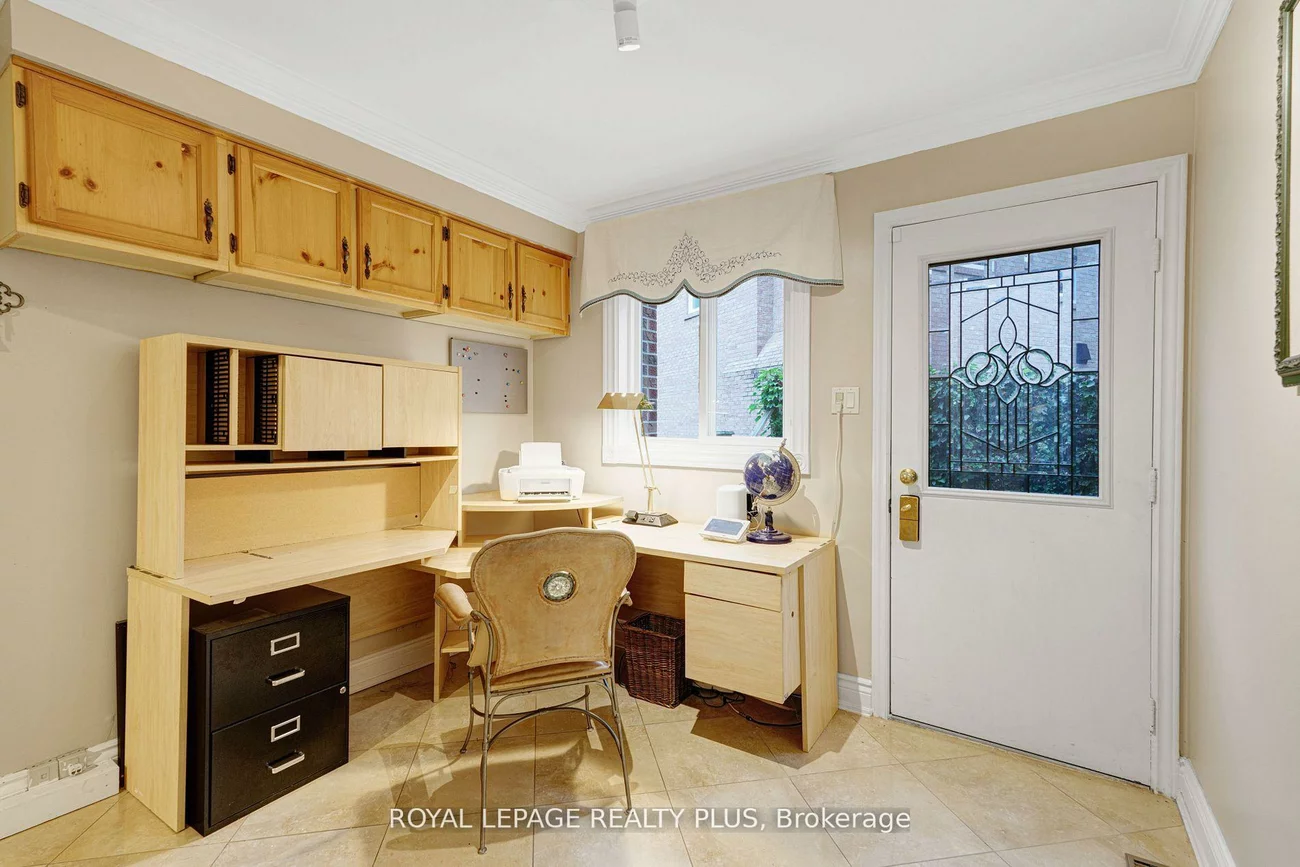 1760, Featherston, Erin Mills, Mississauga