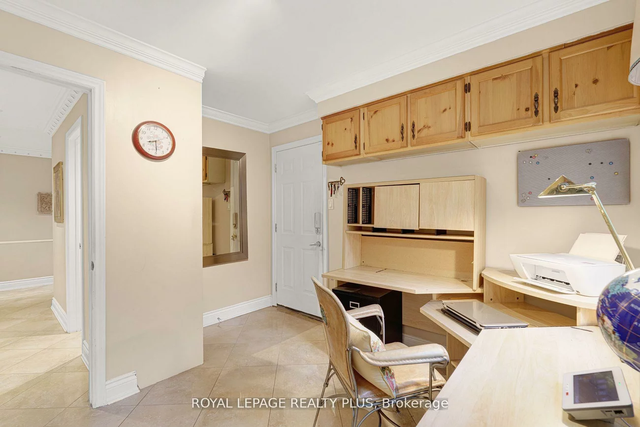 1760, Featherston, Erin Mills, Mississauga