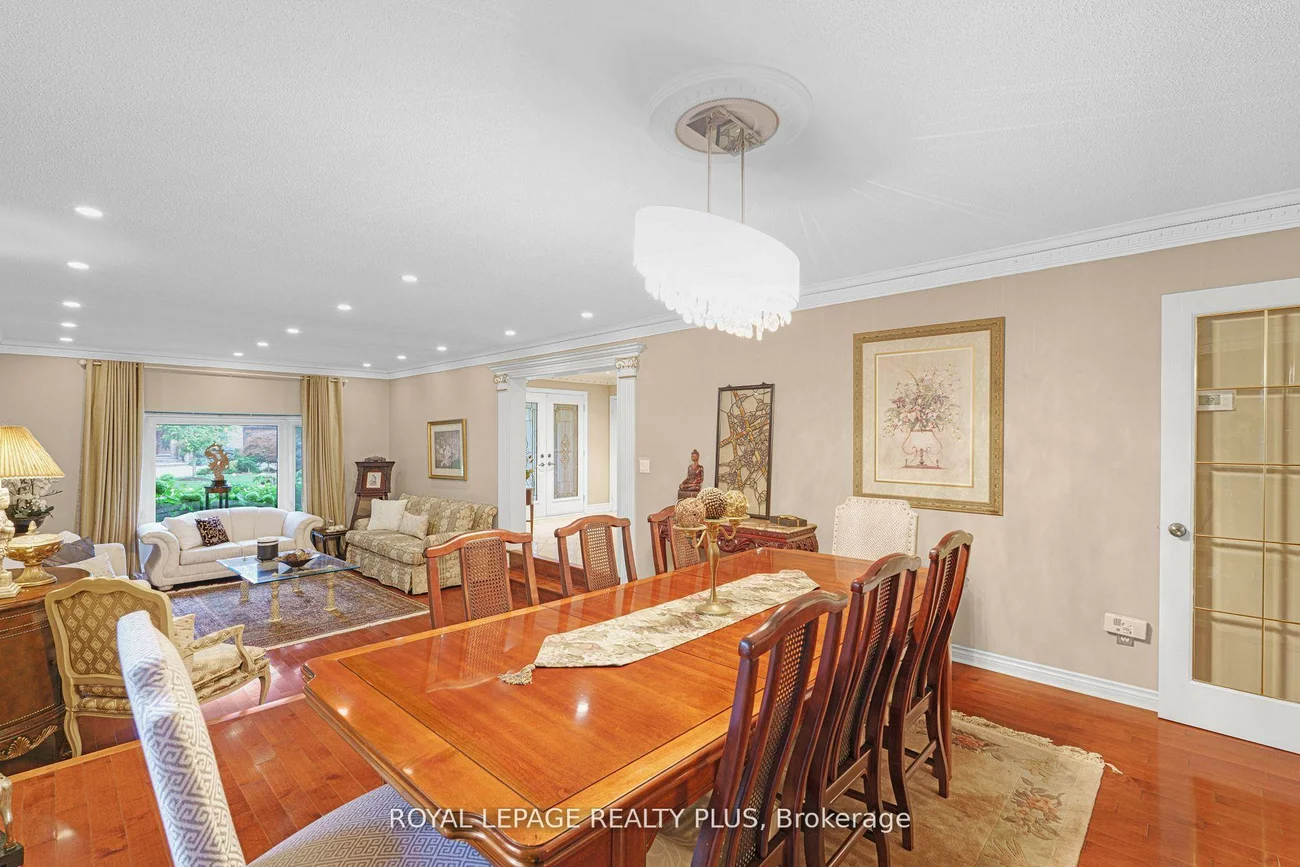 1760, Featherston, Erin Mills, Mississauga