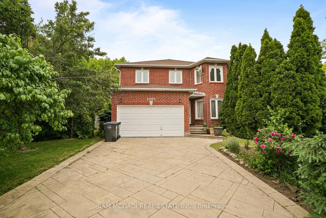 2005, Lady Di, Sheridan, Mississauga