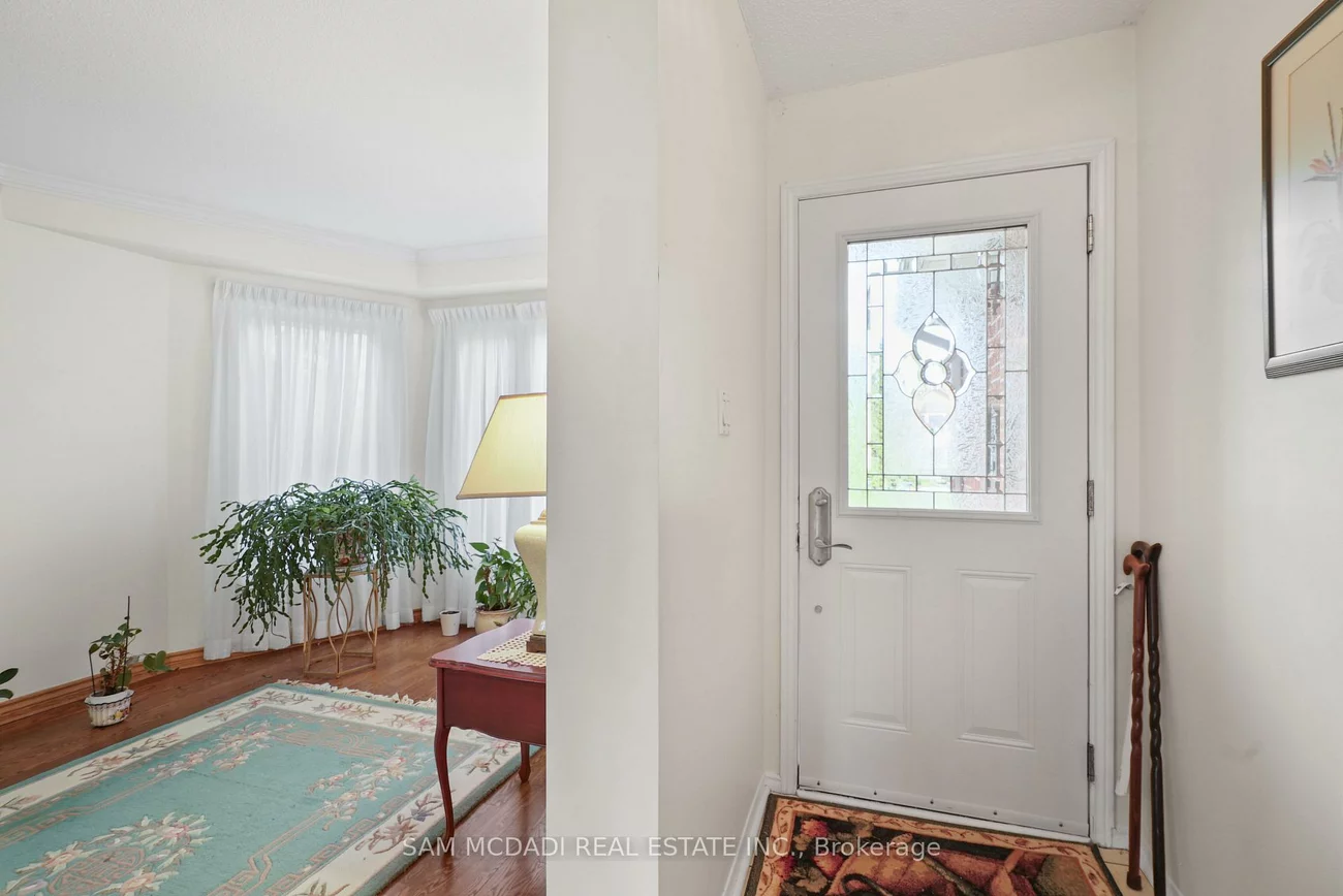 2005, Lady Di, Sheridan, Mississauga