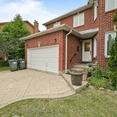 2005, Lady Di, Sheridan, Mississauga