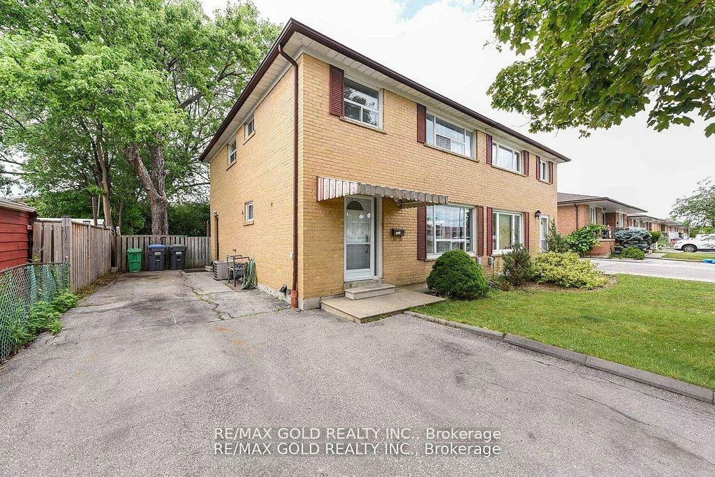 3507, Laddie, Malton, Mississauga