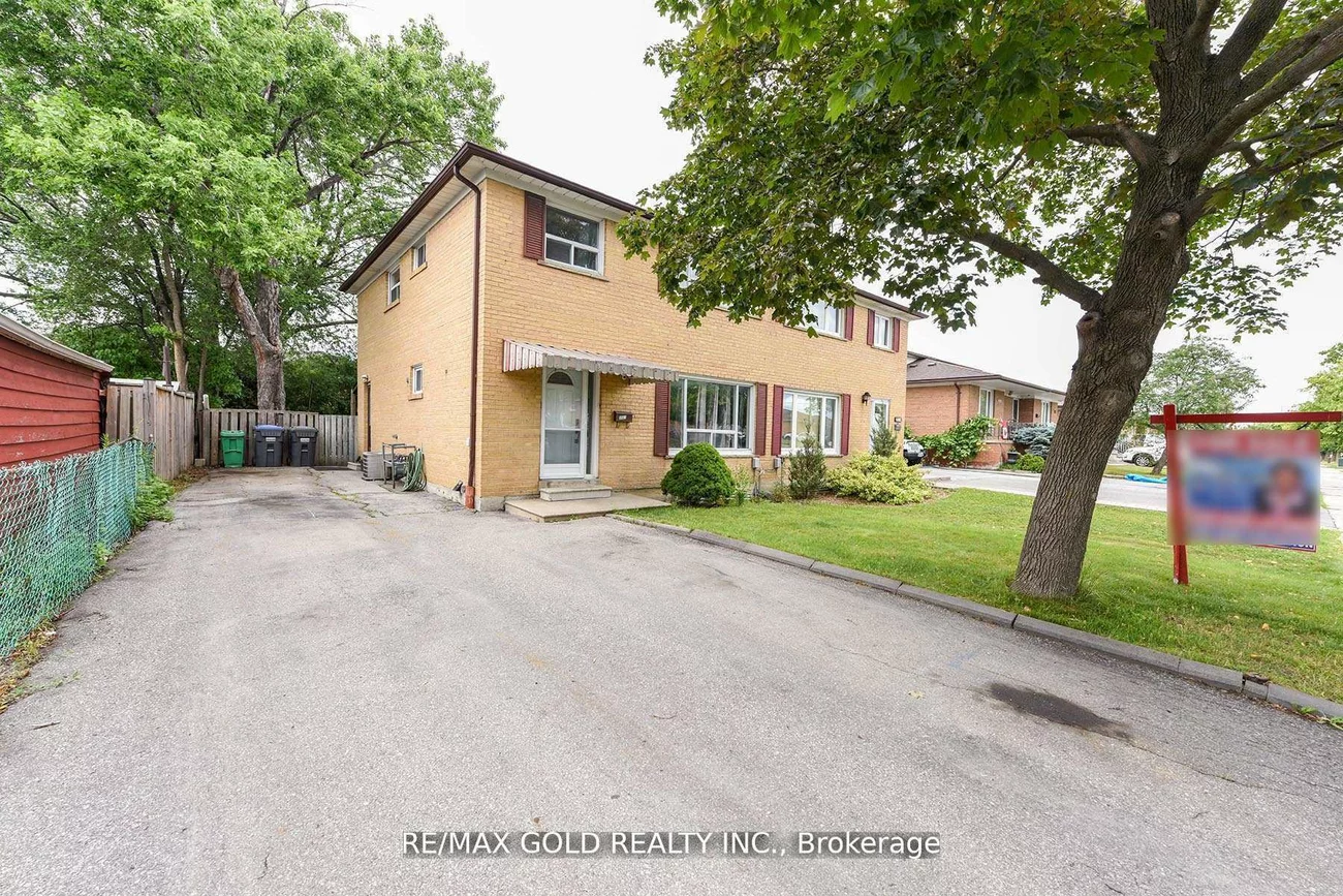 3507, Laddie, Malton, Mississauga