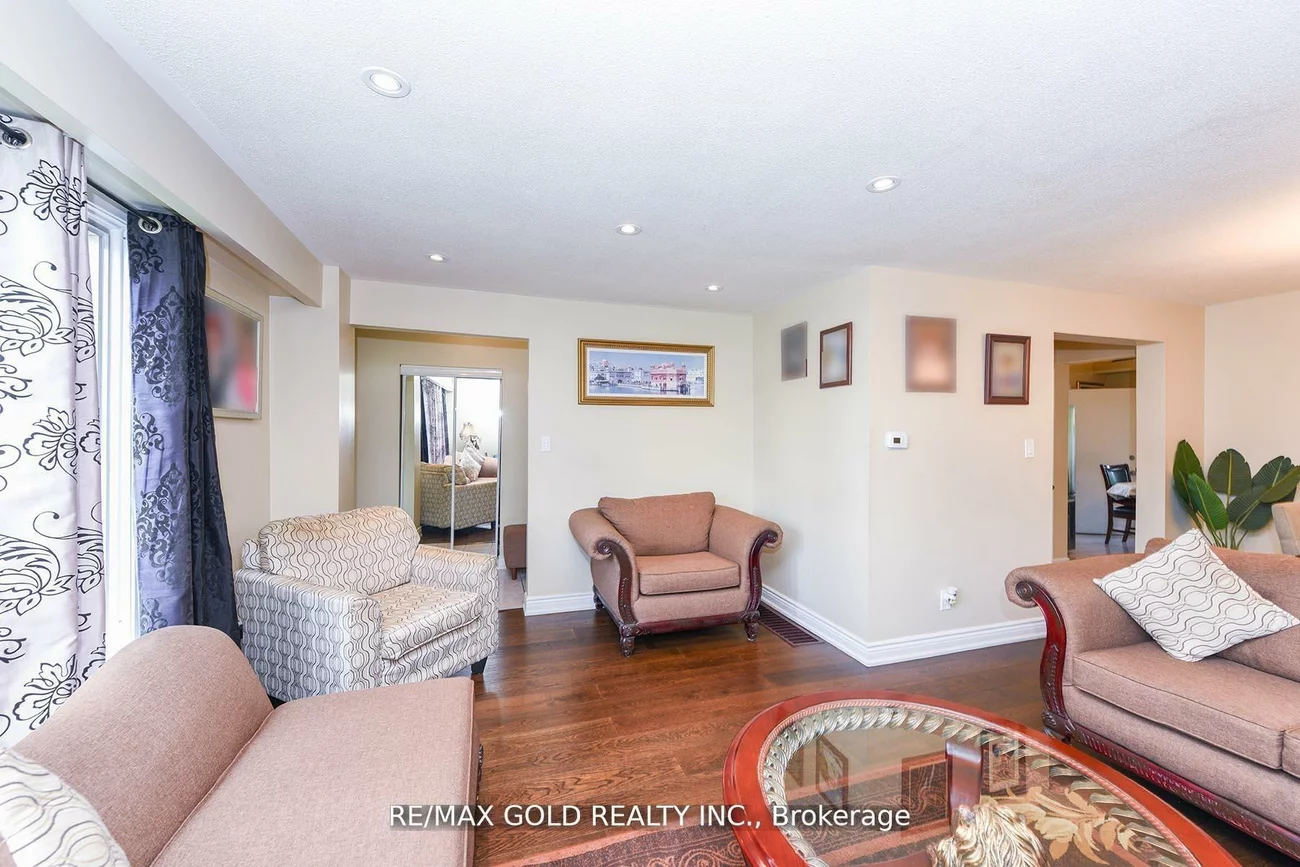 3507, Laddie, Malton, Mississauga