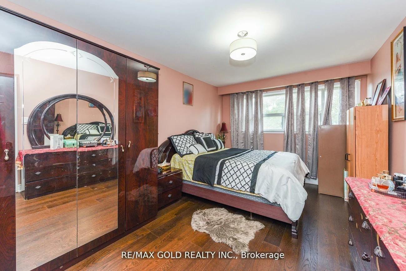 3507, Laddie, Malton, Mississauga