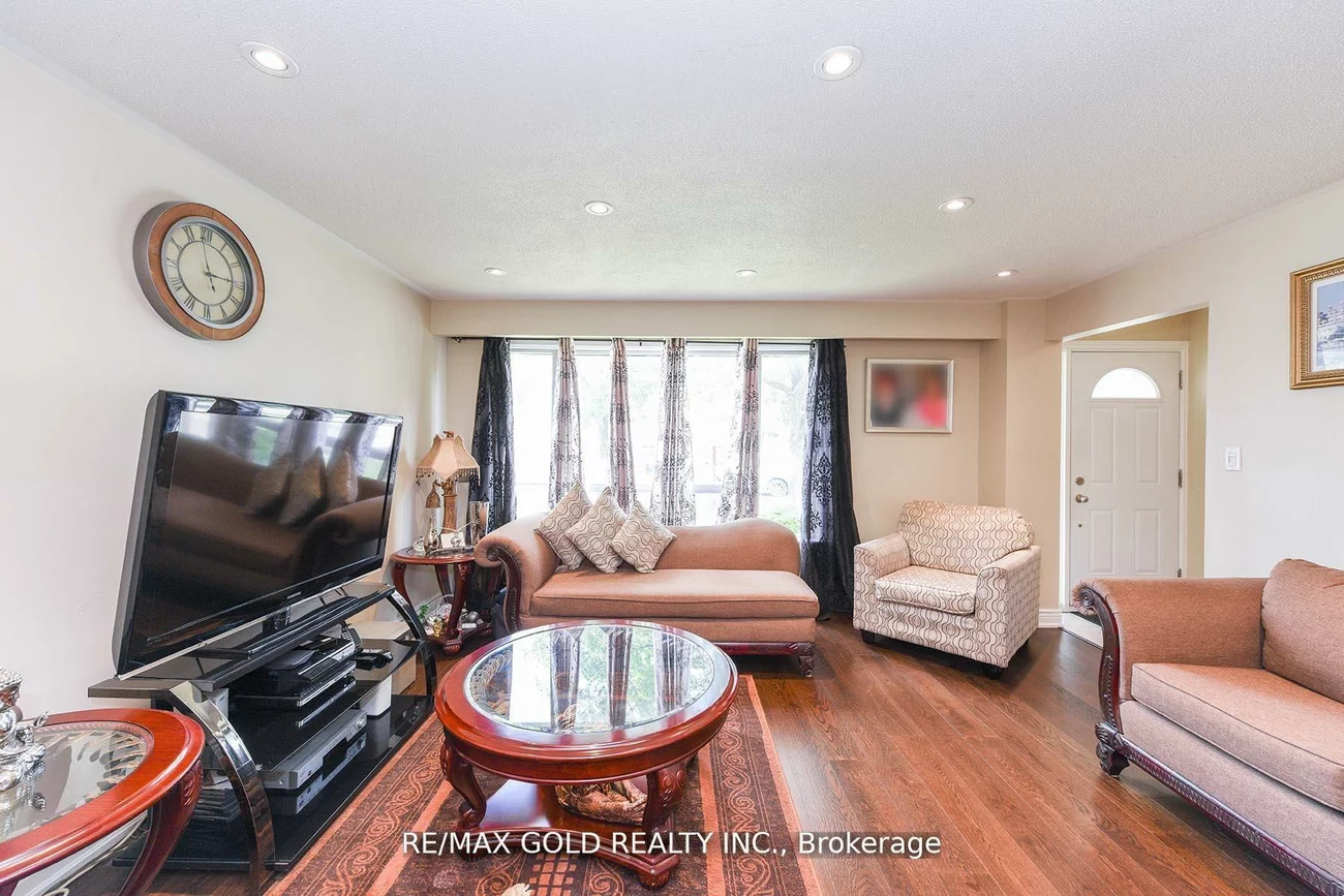 3507, Laddie, Malton, Mississauga