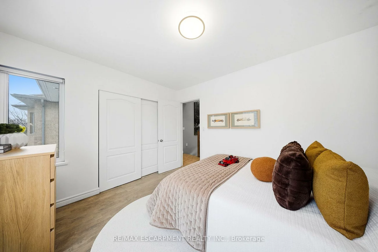 3205, Rolling Stone, Cooksville, Mississauga