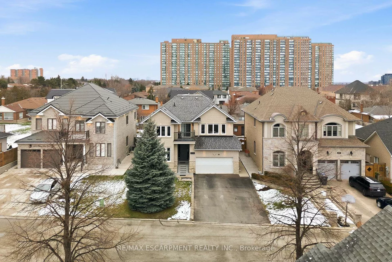 3205, Rolling Stone, Cooksville, Mississauga