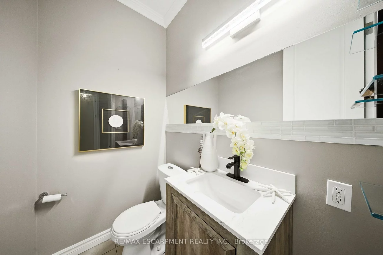 3205, Rolling Stone, Cooksville, Mississauga