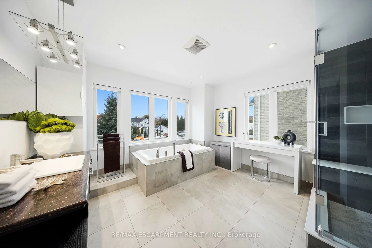 3205, Rolling Stone, Cooksville, Mississauga