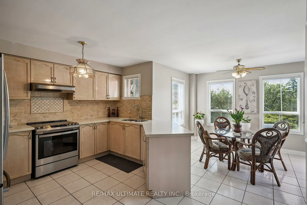 961, Focal, East Credit, Mississauga