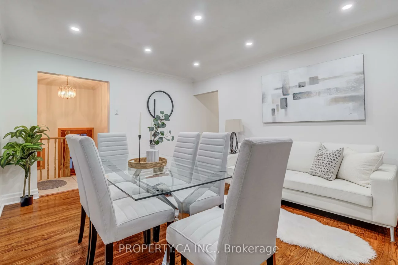 574, Drymen, Mineola, Mississauga