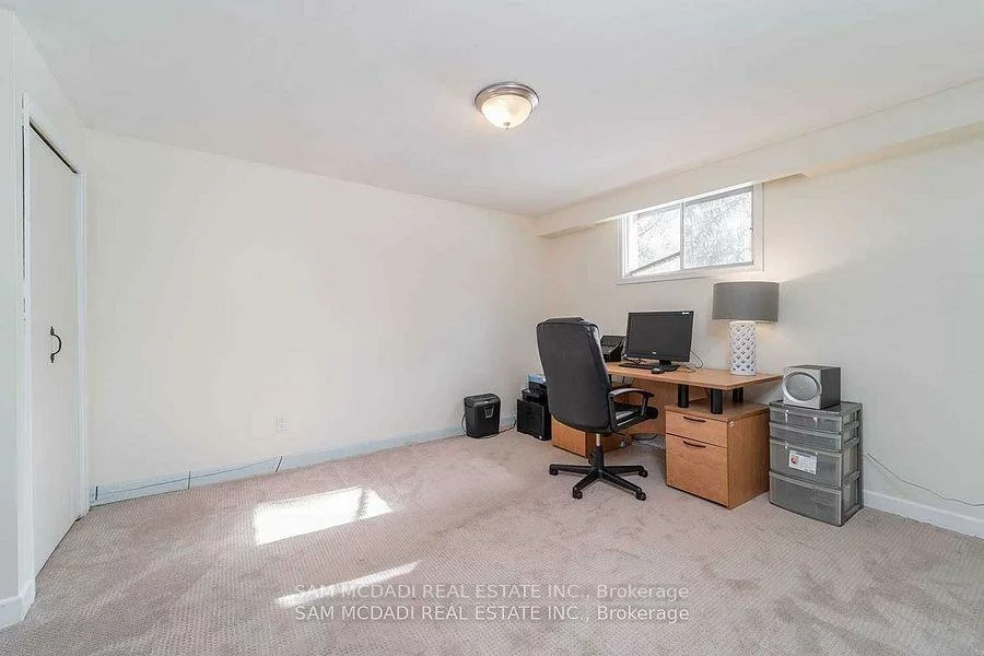 1730, Sunningdale, Clarkson, Mississauga