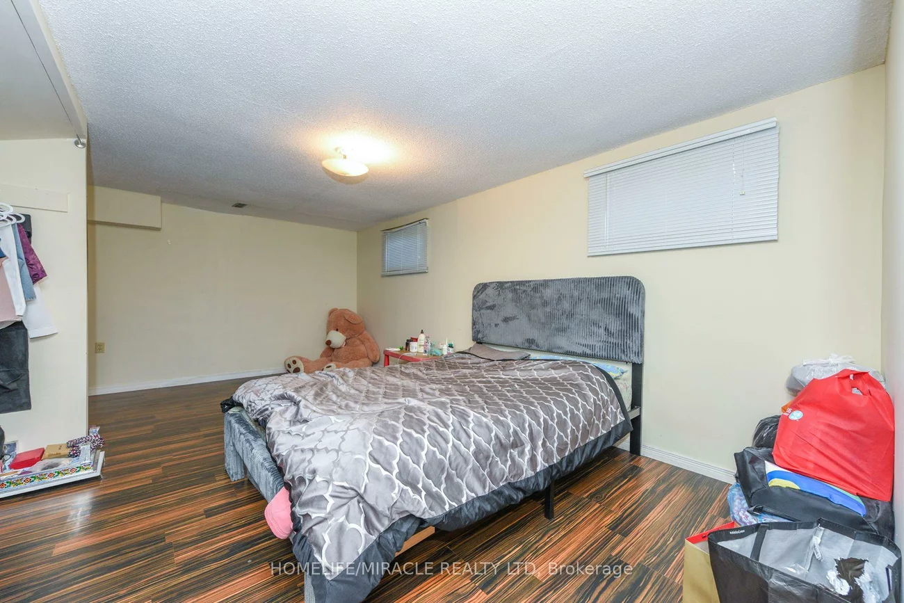 2291, Marzipan, Streetsville, Mississauga