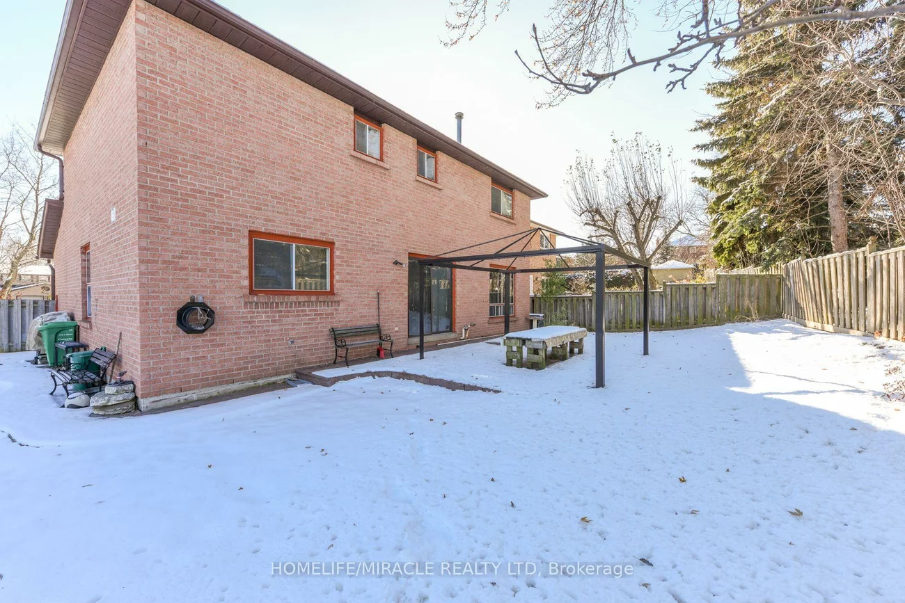 2291, Marzipan, Streetsville, Mississauga