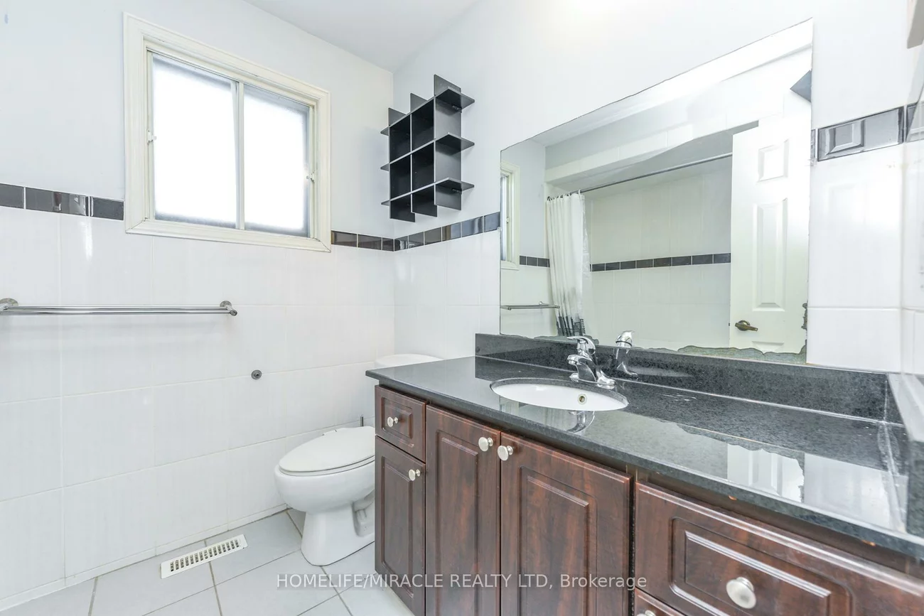 2291, Marzipan, Streetsville, Mississauga