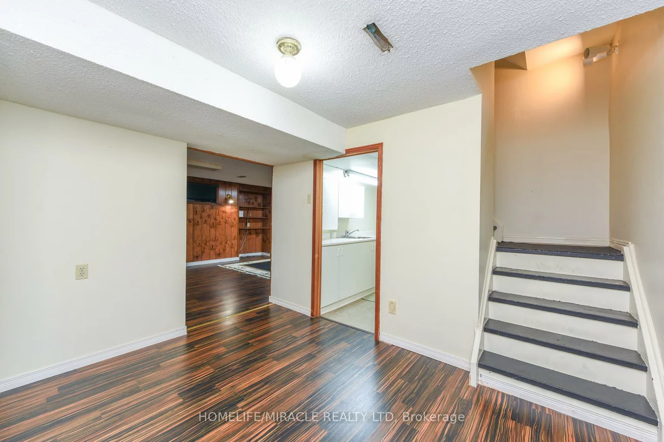 2291, Marzipan, Streetsville, Mississauga