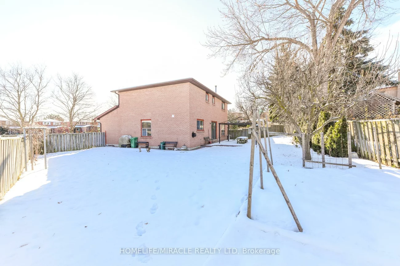 2291, Marzipan, Streetsville, Mississauga