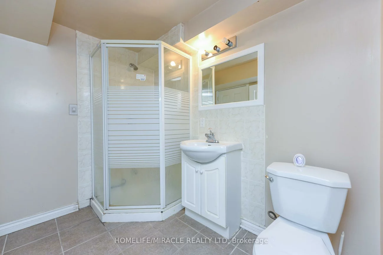 2291, Marzipan, Streetsville, Mississauga