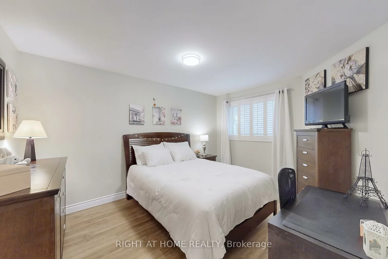 2737, Hammond, Sheridan, Mississauga