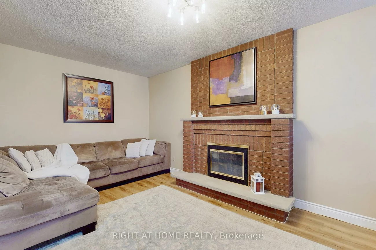 2737, Hammond, Sheridan, Mississauga