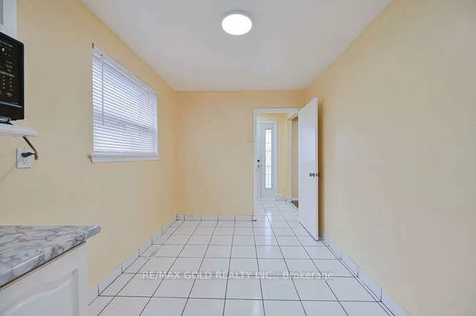 3274, Clara, Malton, Mississauga