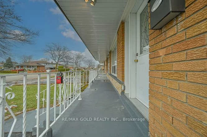 3274, Clara, Malton, Mississauga