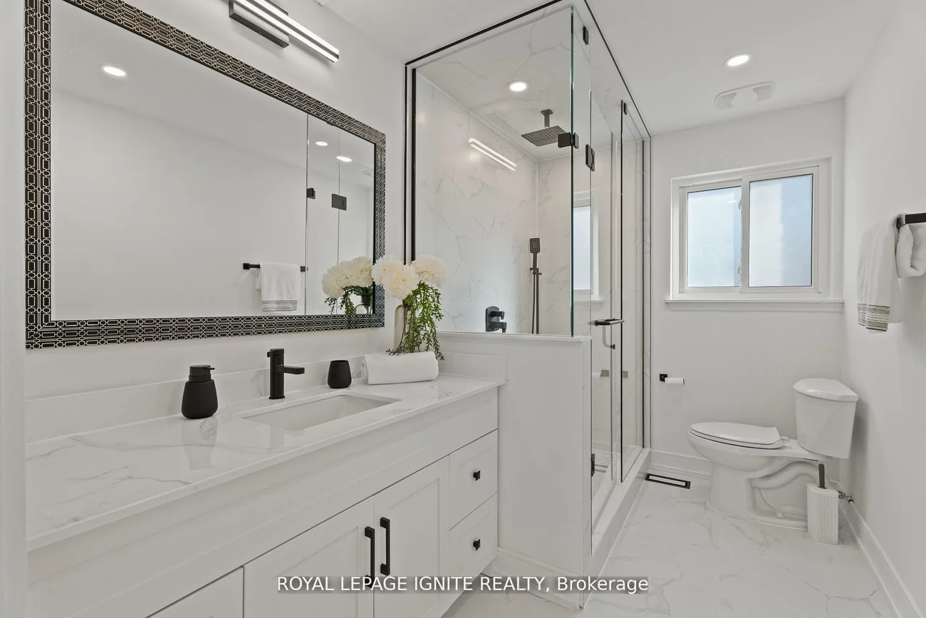 7, Isherwood, Streetsville, Mississauga