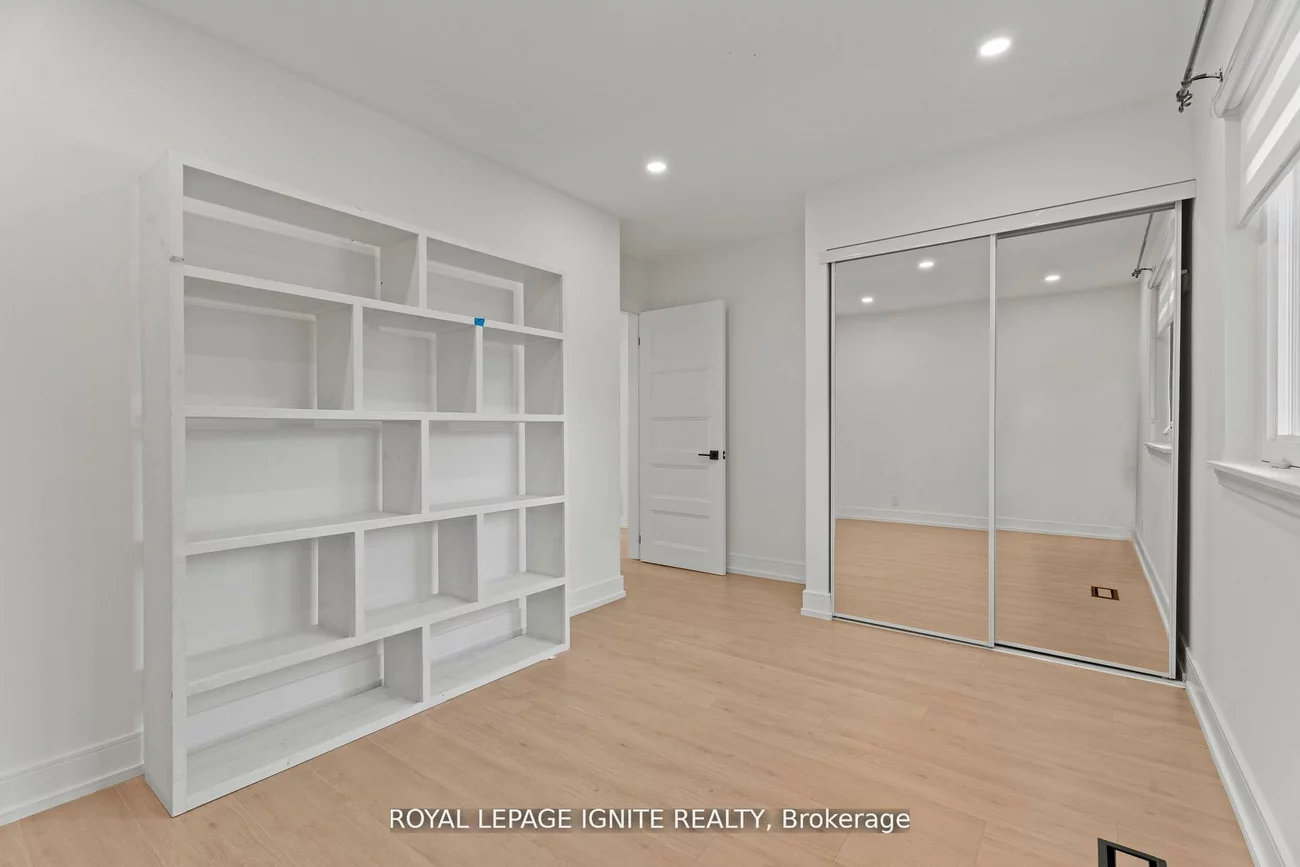 7, Isherwood, Streetsville, Mississauga