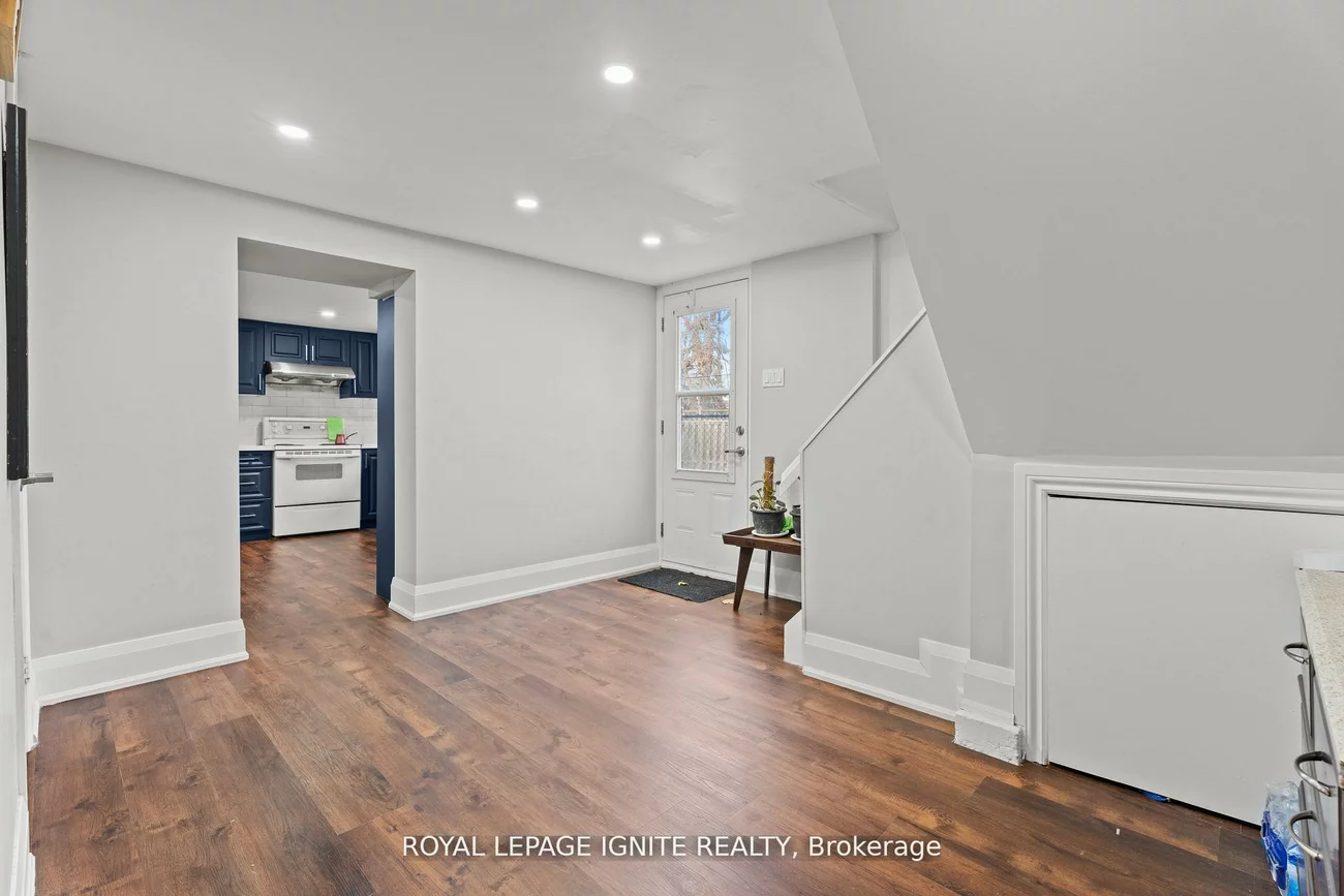 7, Isherwood, Streetsville, Mississauga