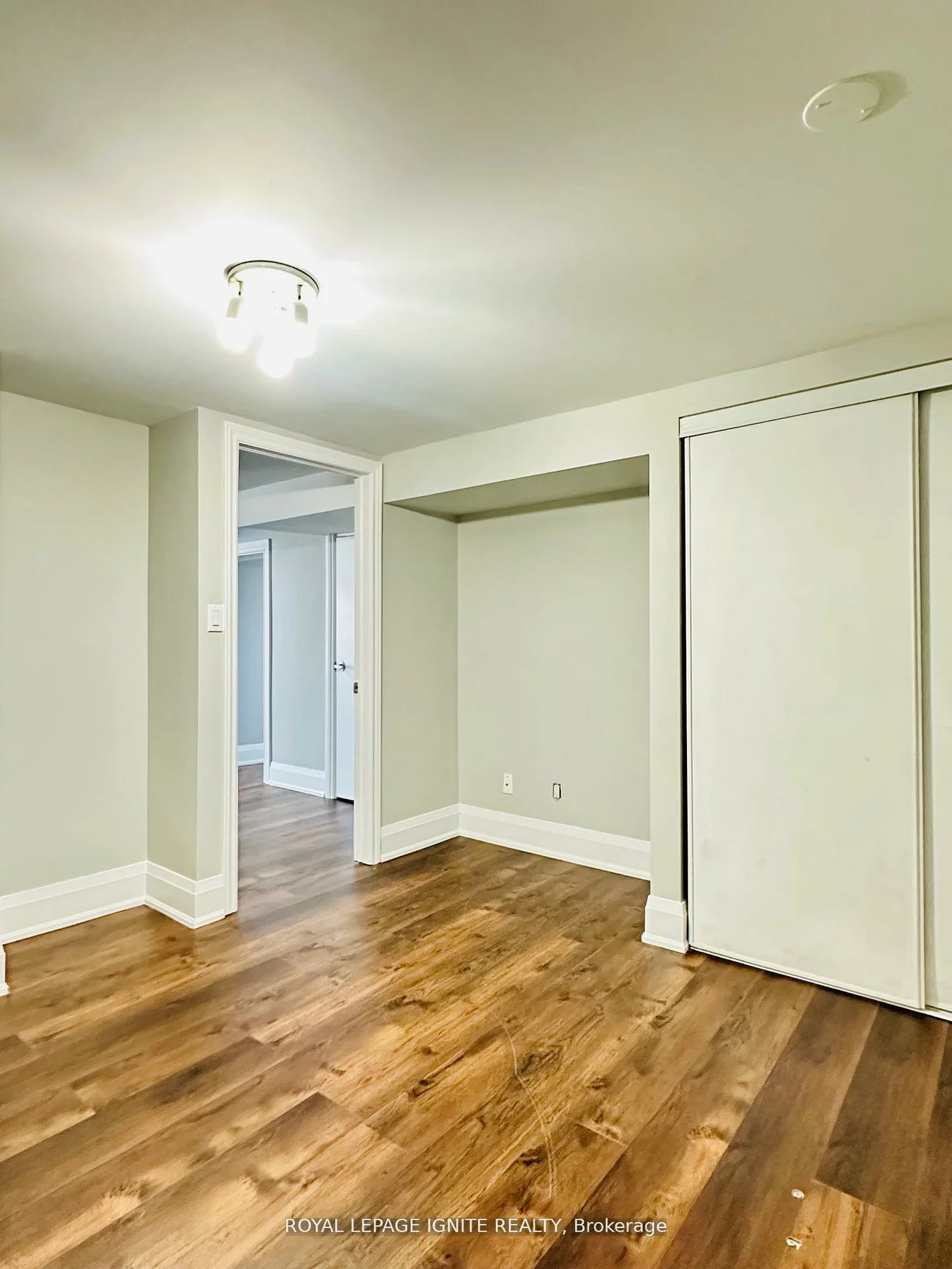 7, Isherwood, Streetsville, Mississauga