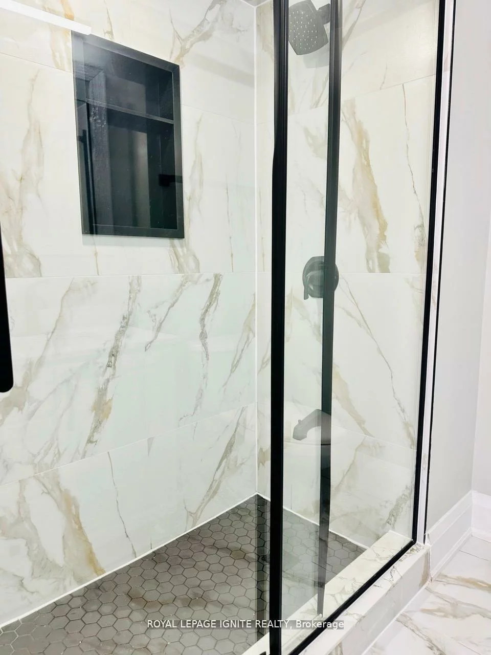 7, Isherwood, Streetsville, Mississauga