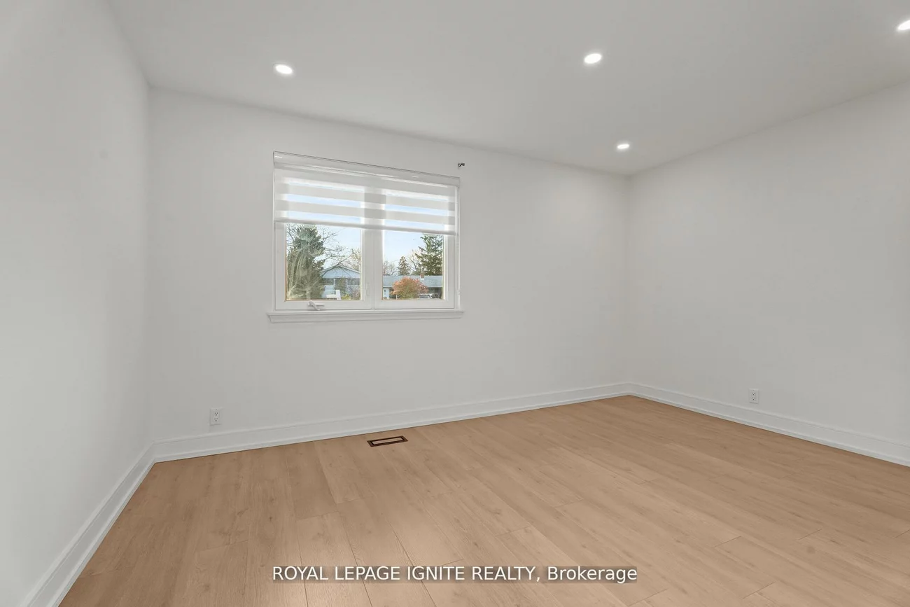 7, Isherwood, Streetsville, Mississauga