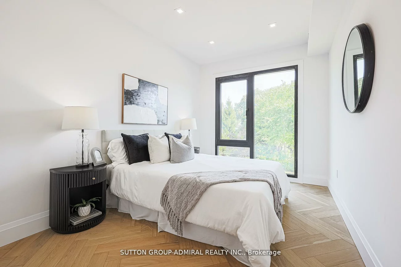 957, Dormer, Lakeview, Mississauga