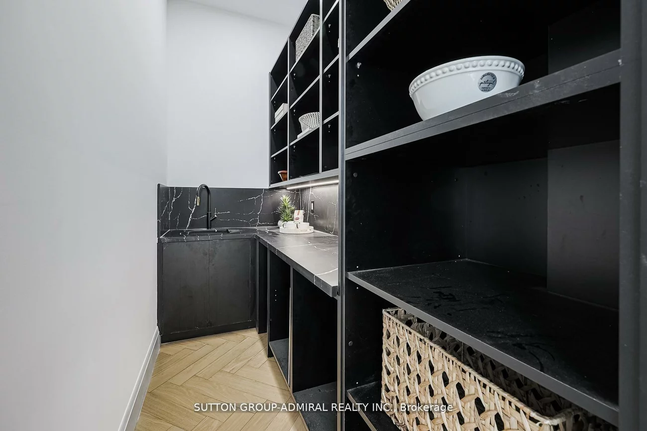 957, Dormer, Lakeview, Mississauga