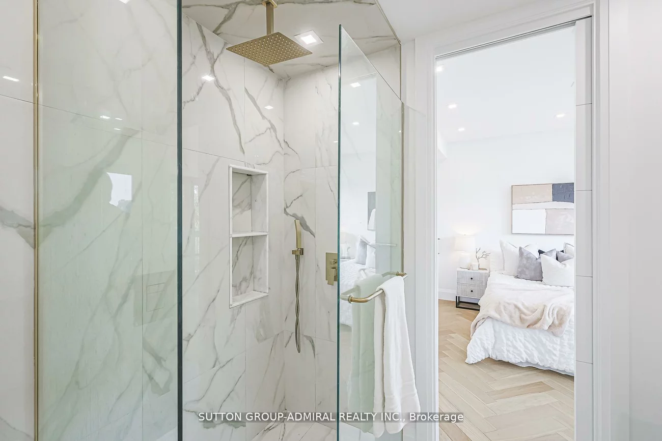 957, Dormer, Lakeview, Mississauga